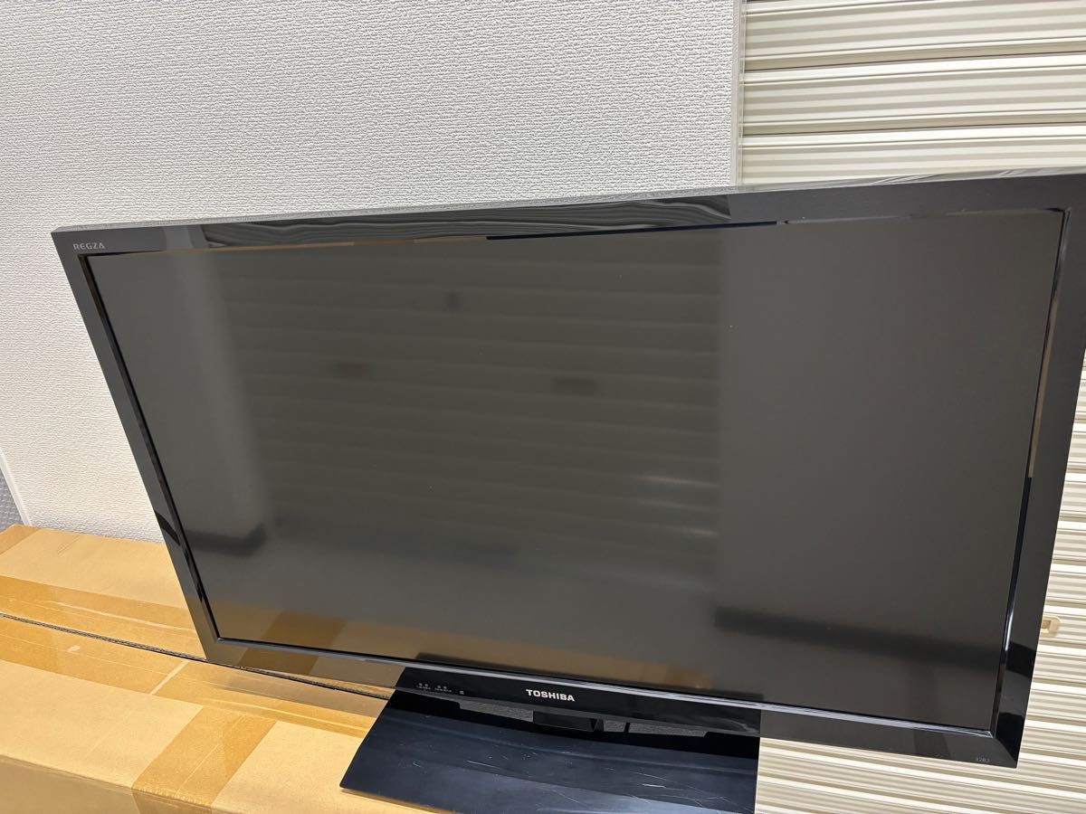 東芝 TOSHIBA REGZA レグザ テレビ 32B3 32型 LEDバックライト搭載