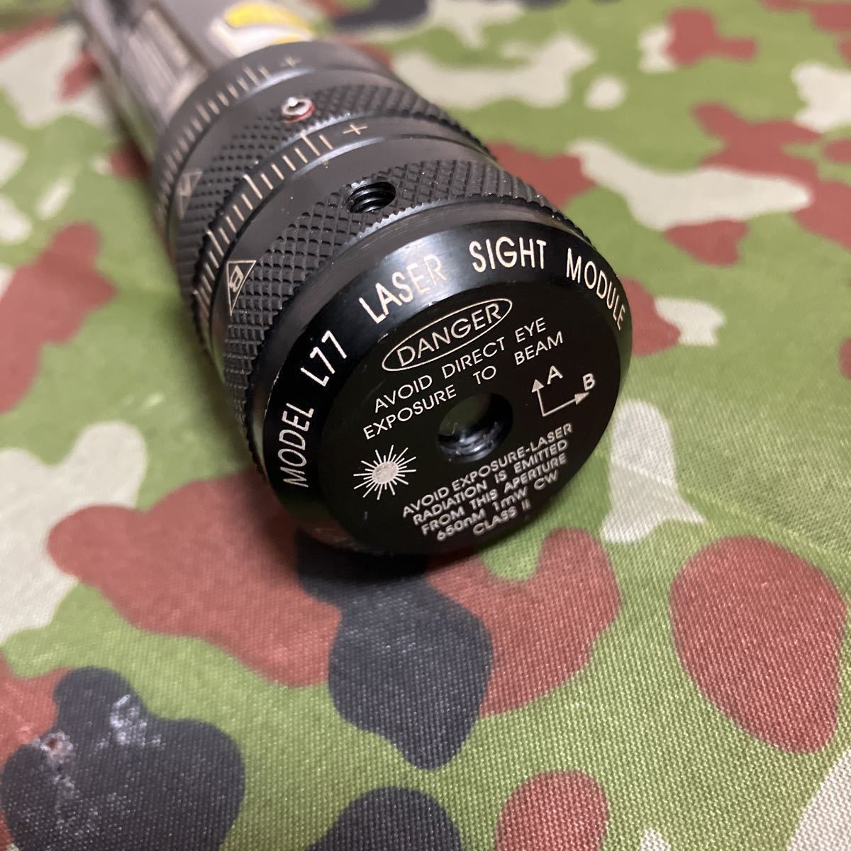 LayLax L77 レーザーサイト マウントセット シュアファイア L72モデル