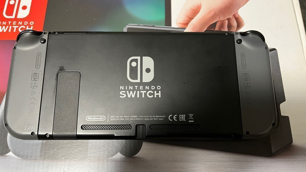 美品】Nintendo Switch 本体 グレー おまけ付｜Yahoo!フリマ（旧PayPay