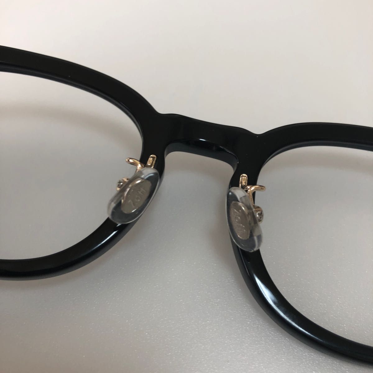 Zoff【ウェリントン】丸みのある太めのプラスチックフレーム/黒縁