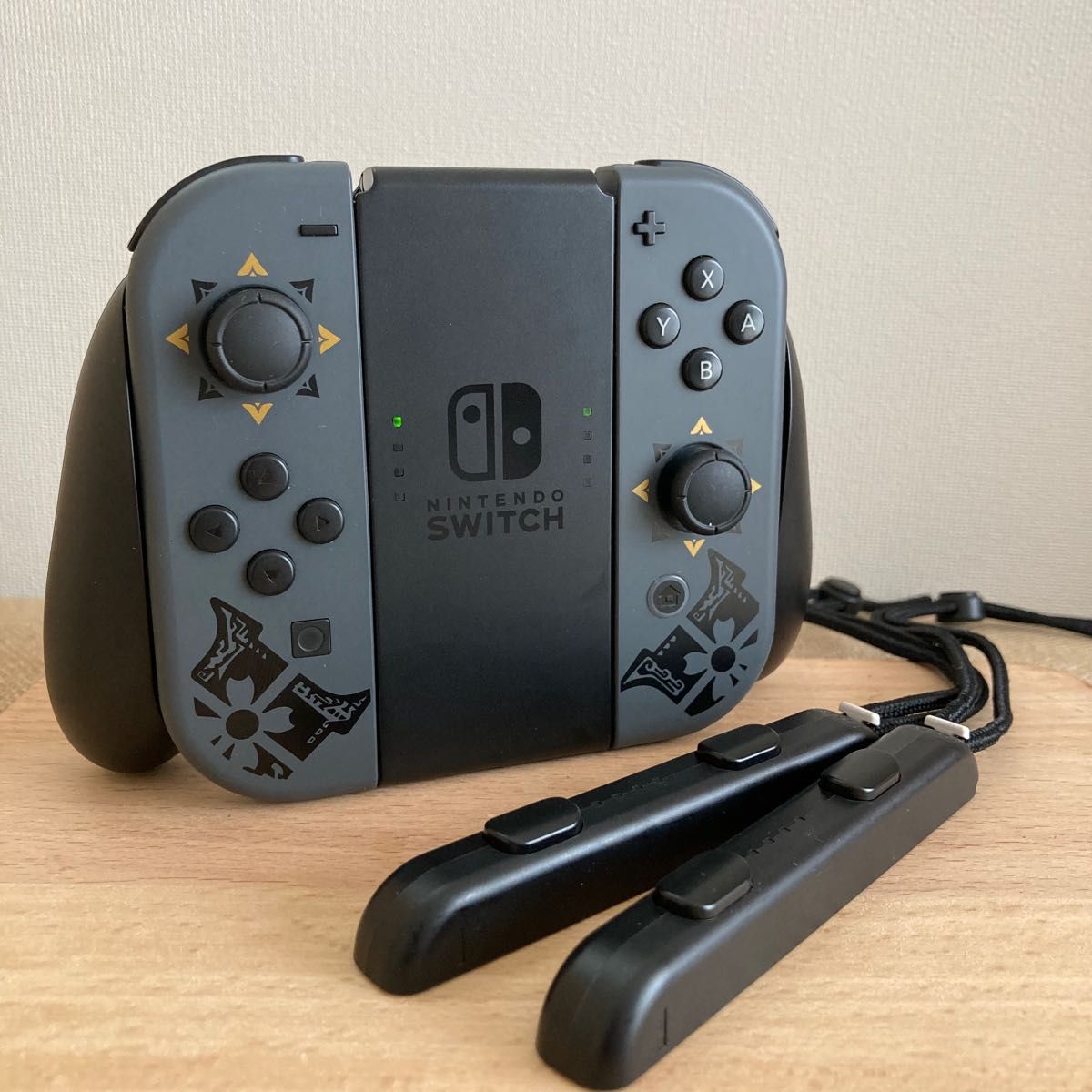 Nintendo Switch ジョイコン モンハンライズ柄 カスタム品 シェル新品