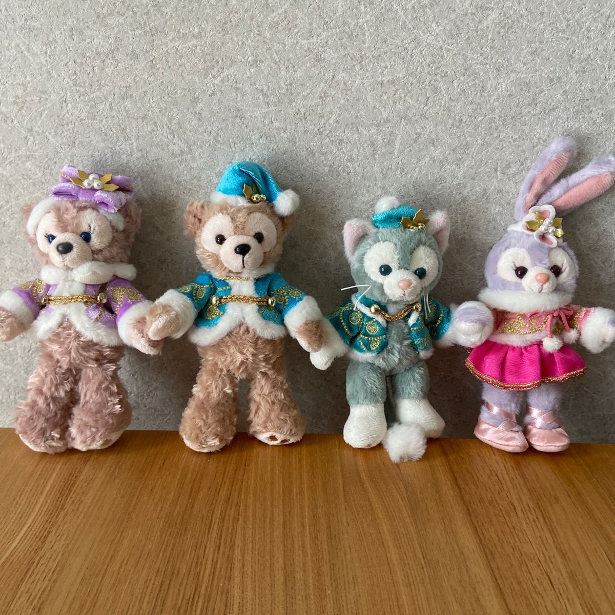 ダッフィー シェリーメイ ジェラトーニ ステラルー ぬいぐるみバッジ