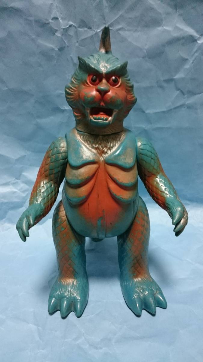 Yahoo!オークション - 当時物・マルサン・ゴメス・4期・ST・ウルトラQ