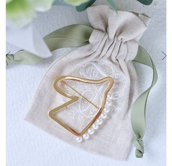 セブンテン ホースブローチseventen by miho kawahito｜Yahoo!フリマ