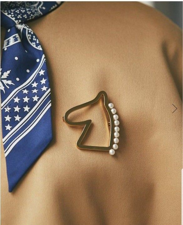 セブンテン ホースブローチseventen by miho kawahito｜Yahoo!フリマ