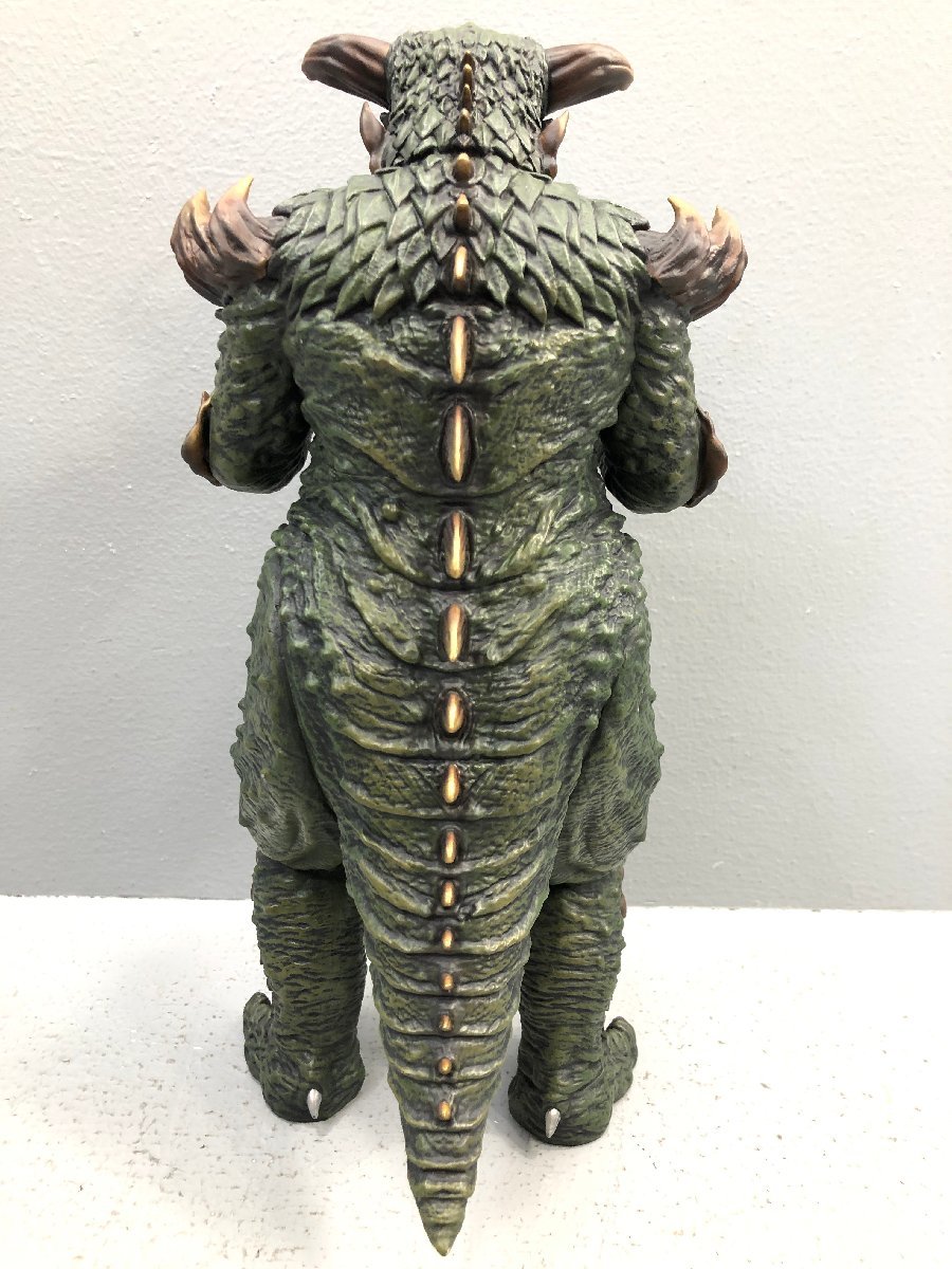 Yahoo!オークション - MONDO プルガサリ PULGASARI 12インチ ソフビフ