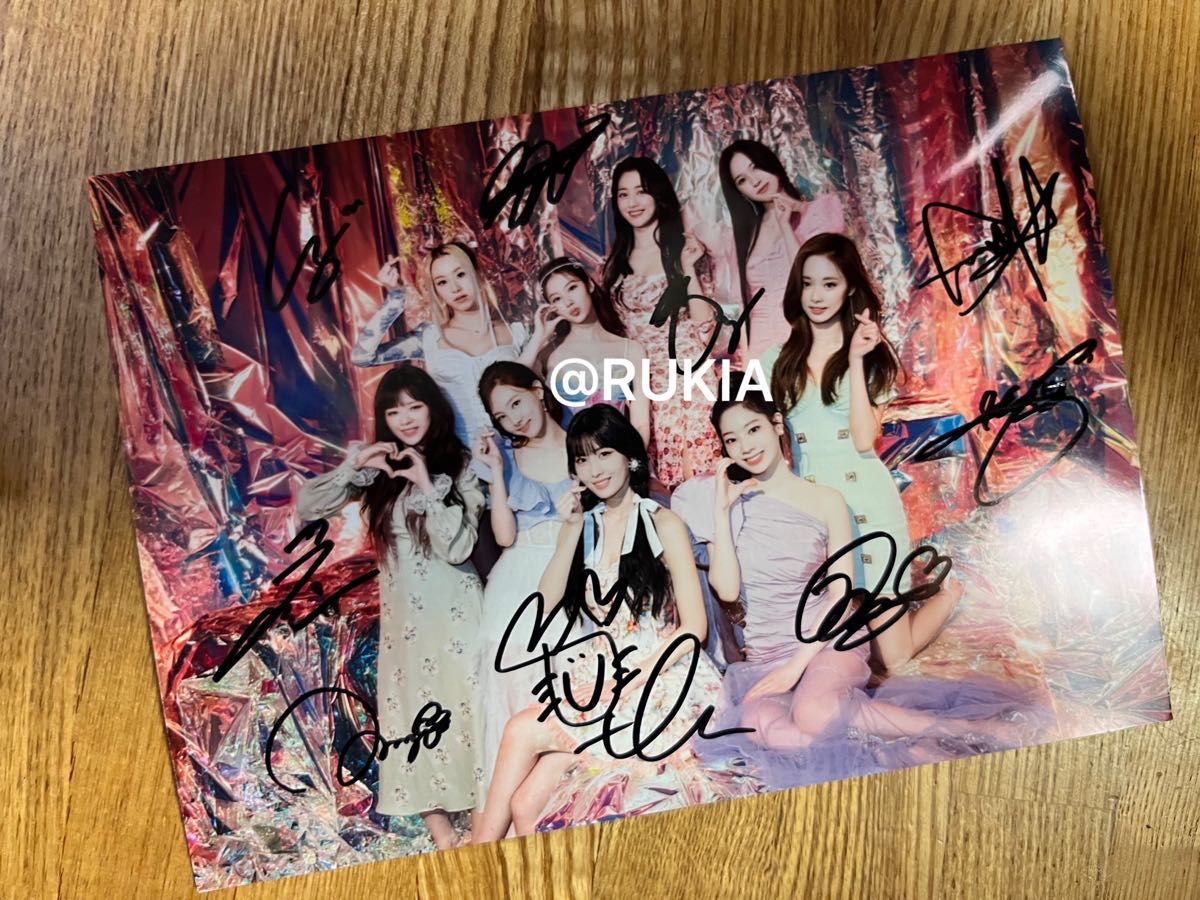 TWICE 全員 サイン 本物 TWICE 全員 サイン 本物 大特価早い者勝ち