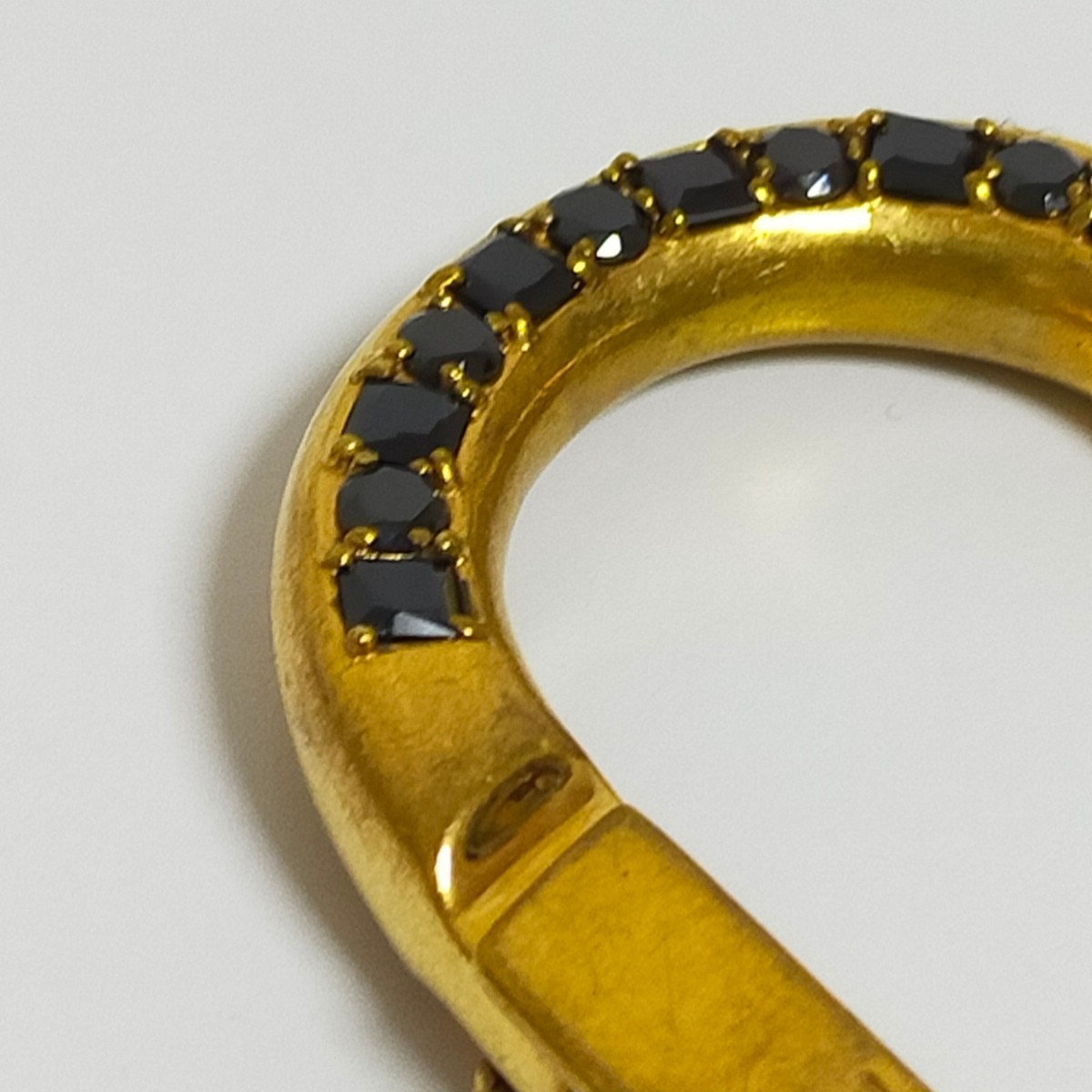 uniform experiment ユニフォームエクスペリメント ZIRCONIA CARABINER