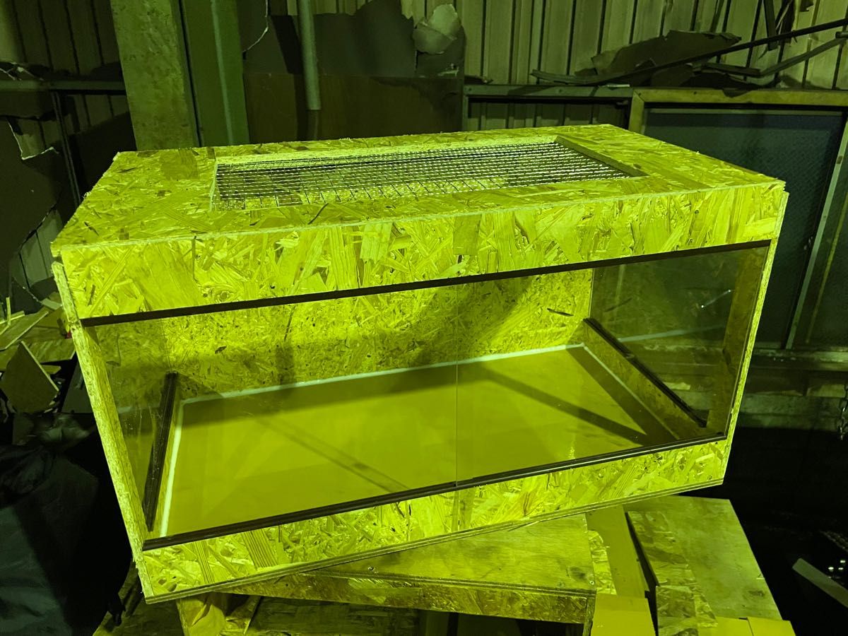 爬虫類ケージ 70×40×40 側面アクリル仕様 フトアゴ リクガメ｜Yahoo
