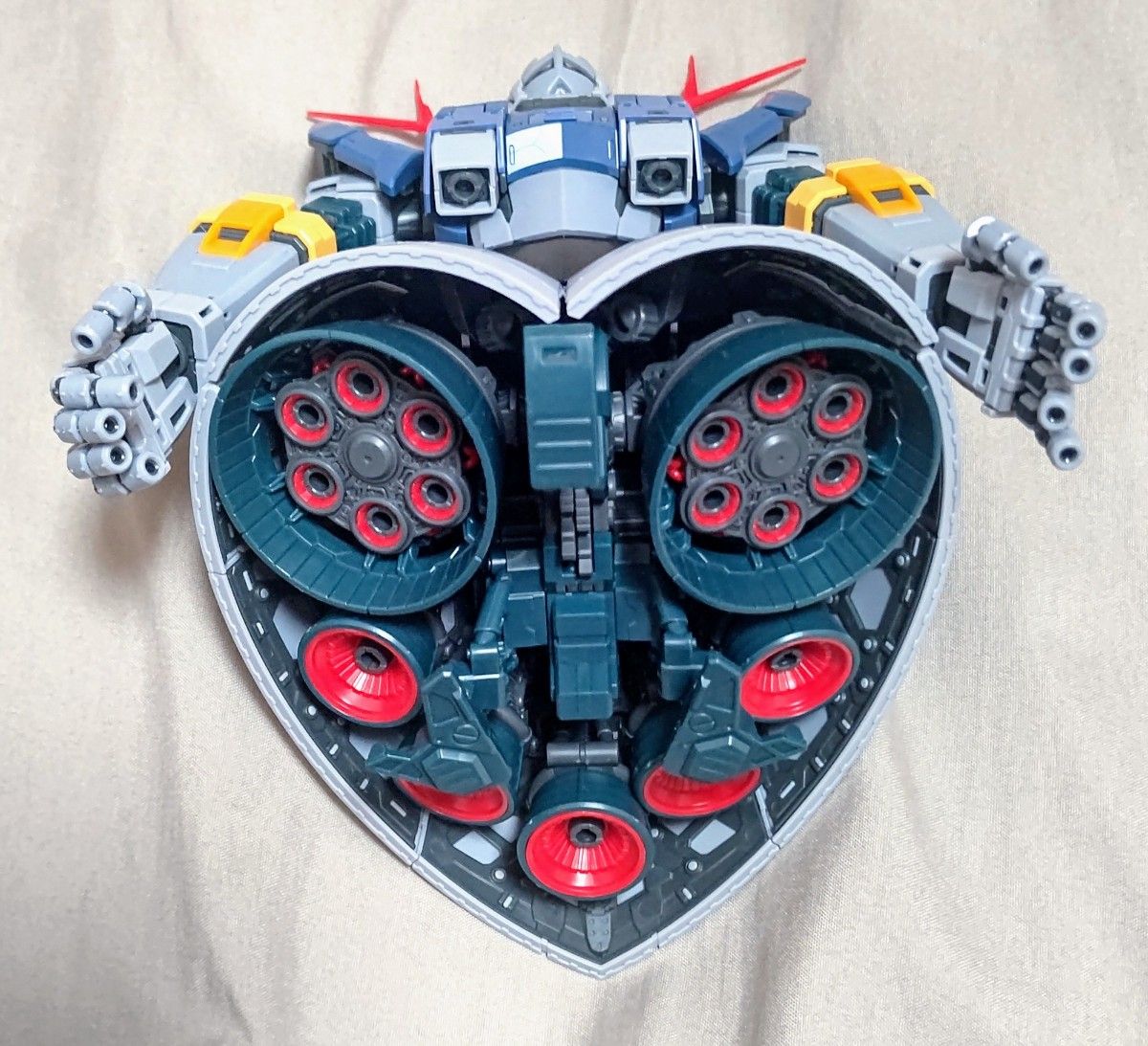 ジャンク】MSN-02 ジオング 1/144スケール RG 34 機動戦士ガンダム