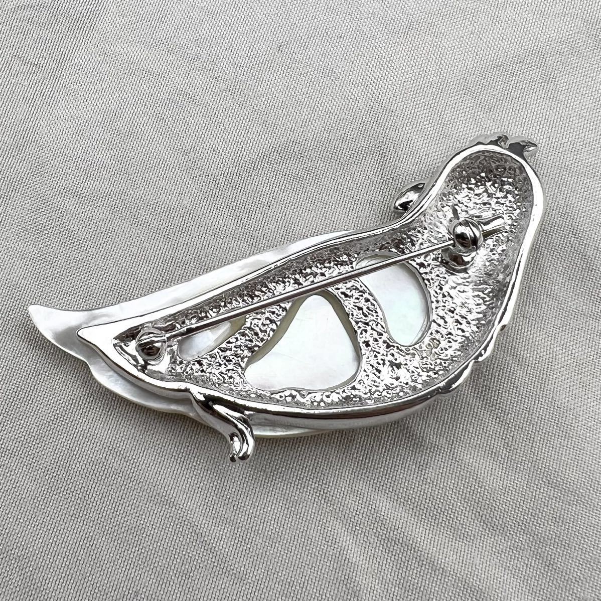 美品】TASAKI 田崎真珠 オウム インコ 鳥 ブローチ シルバーカラー