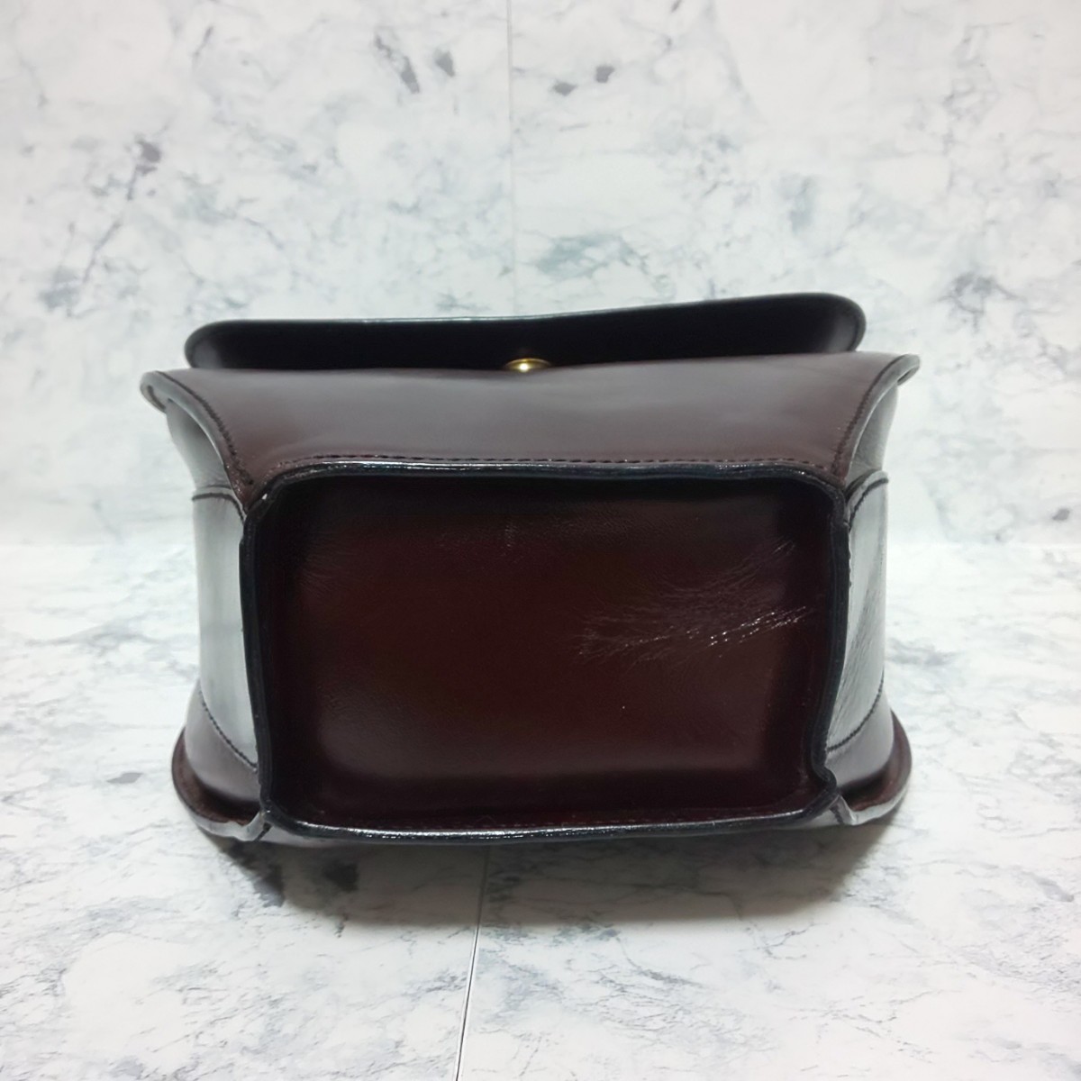 極希少】AIGNER アイグナー ヴィンテージ スクエア ミニショルダー