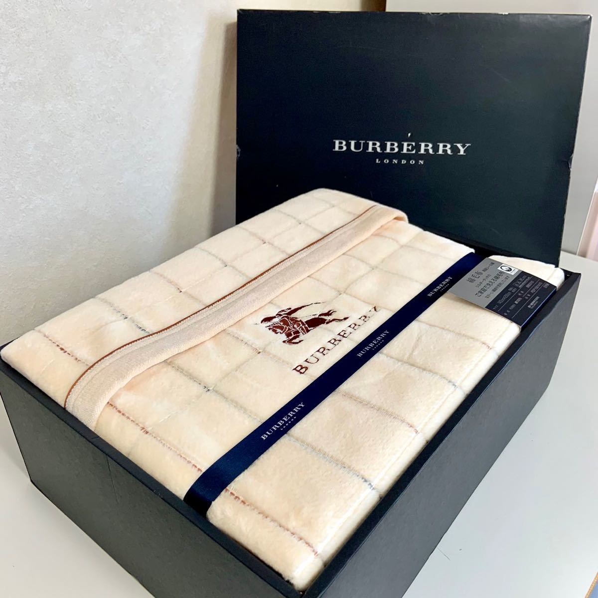 未使用 BURBERRY バーバリー 綿毛布 140×200cm 高級シール織 シルキー