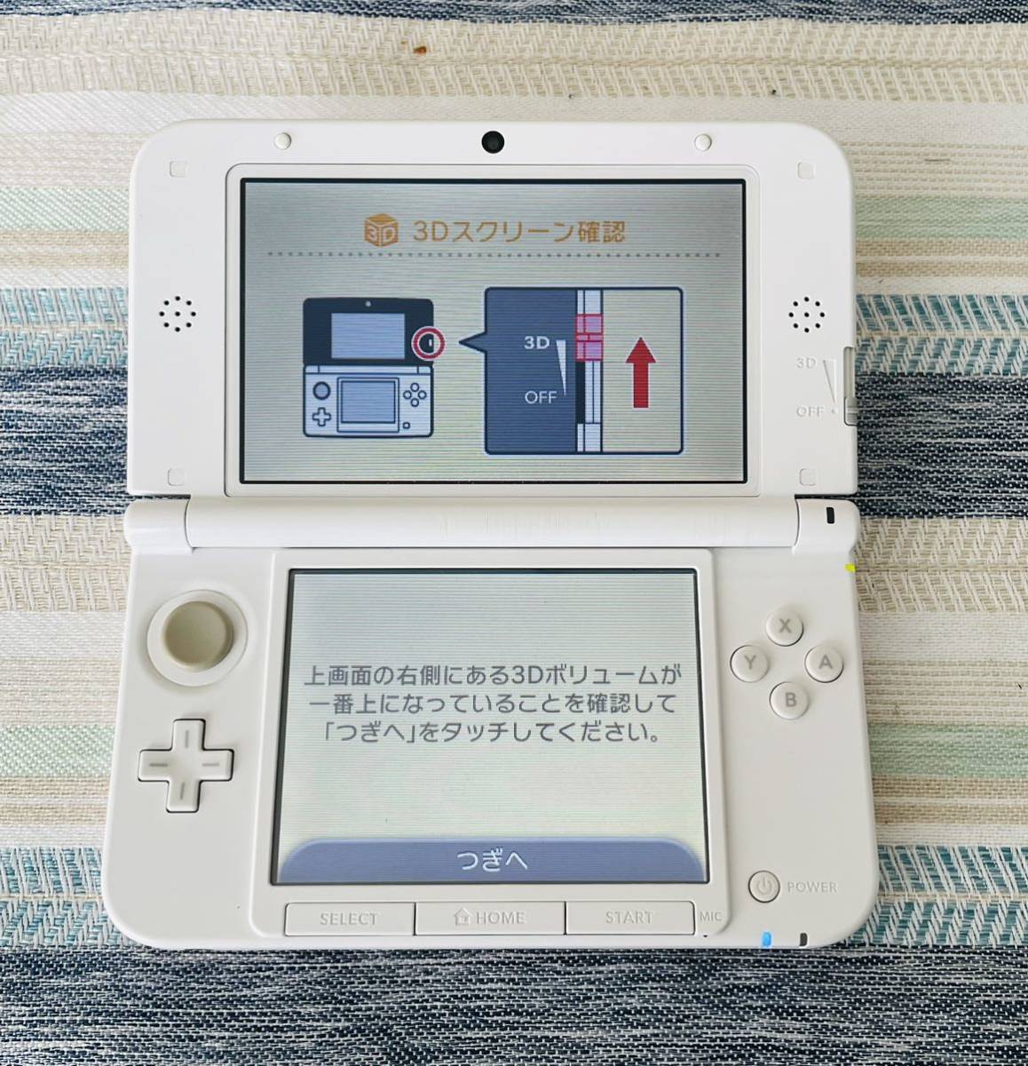 ニンテンドー3DS LL ピンクホワイト 本体動作品 送料無料 付属品付き