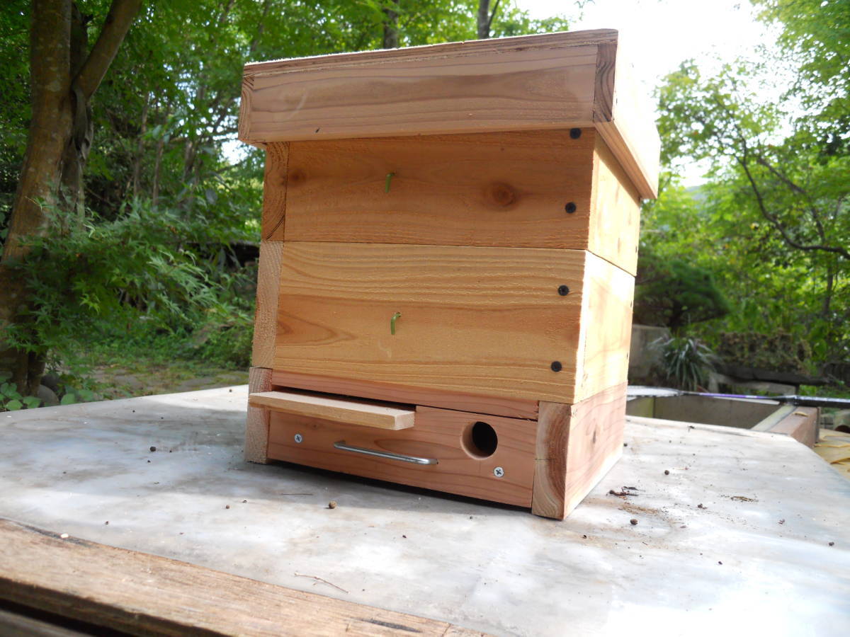 日本ミツバチ 重箱式用 天蓋 スノコ 巣門セット×3（外径30cm×30cm