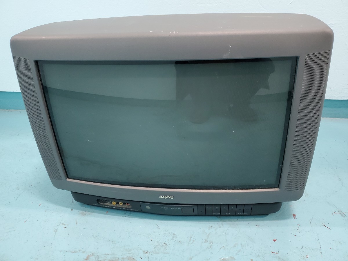 Yahoo!オークション - サンヨーSANYOブラウン管 20型 テレビ C-20W5 ジ
