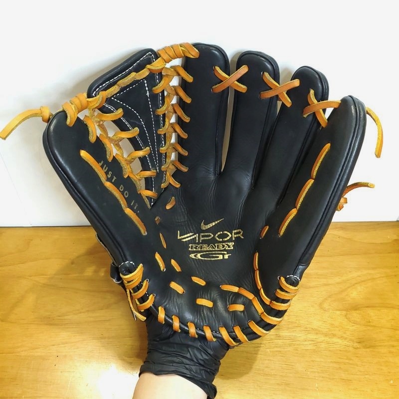 NIKE ヴェイパー レディG 廃盤品 激レア ナイキ 一般用大人サイズ 外野