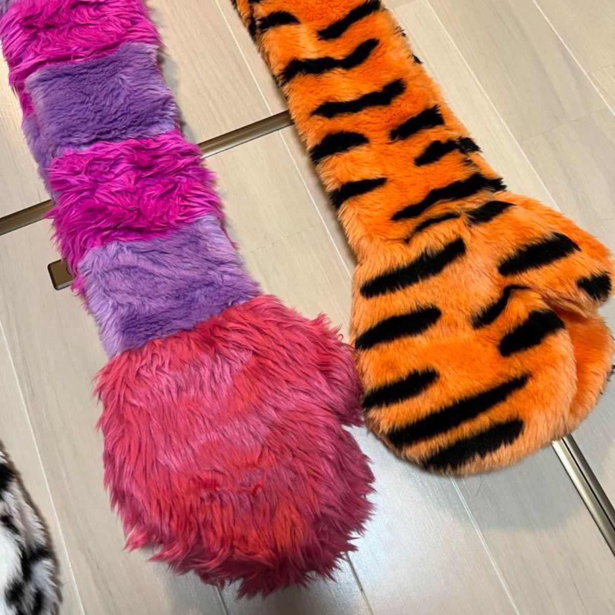 ディズニーマフラー チェシャ猫 101匹わんちゃん ティガー サリー