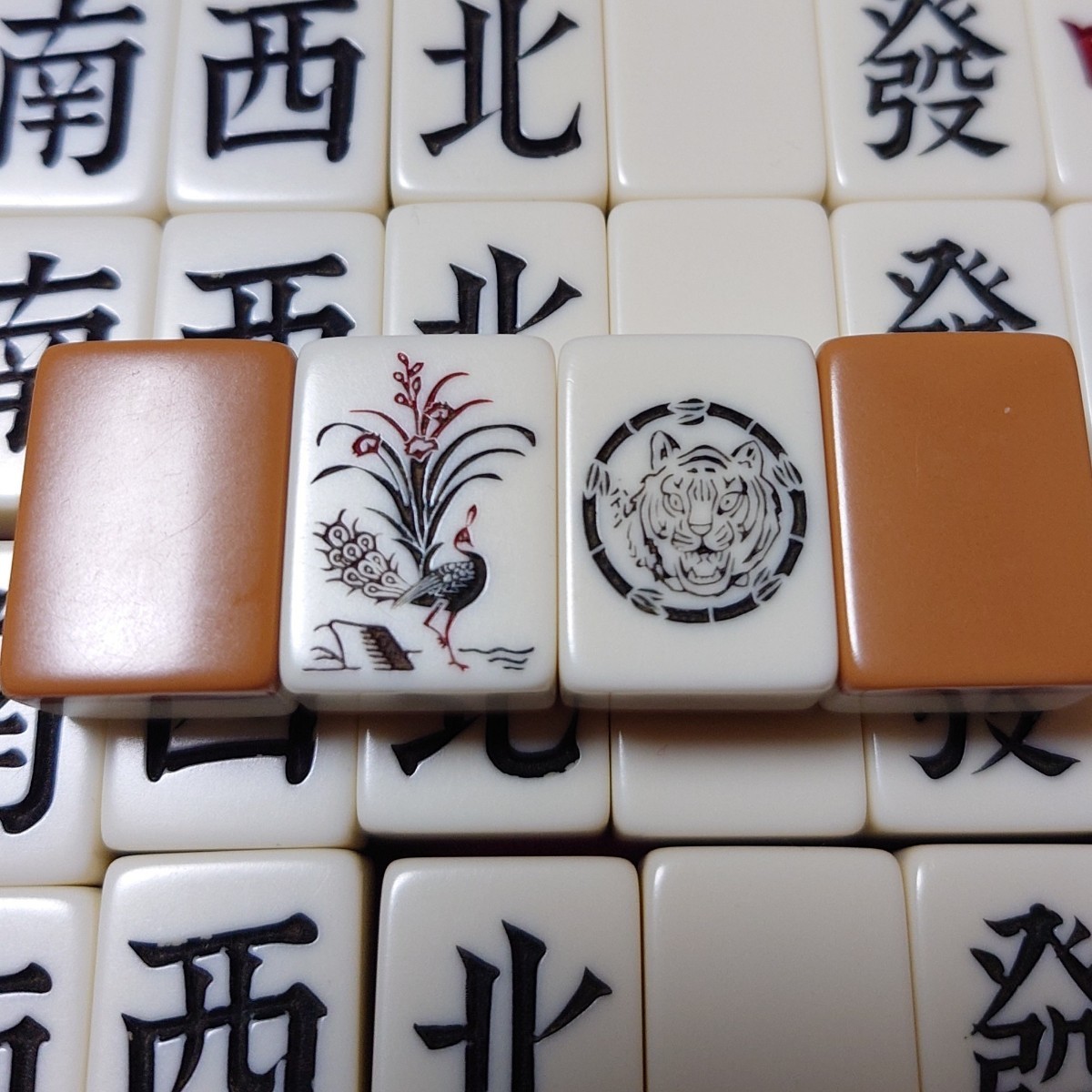 Yahoo!オークション - キングバード製 麻雀牌 虎牌 茶色・ブラウン 関