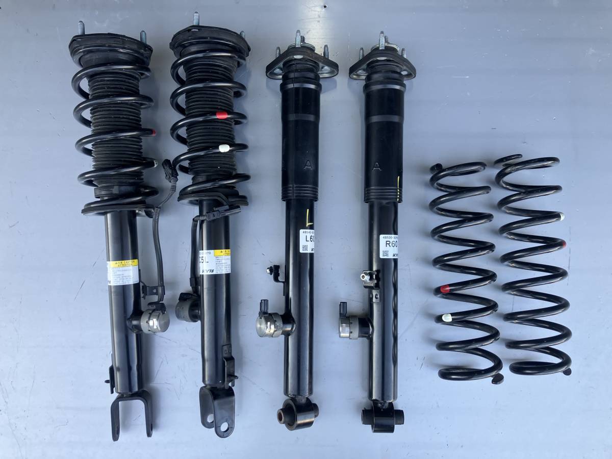 送料込み クラウンハイブリッド220系 純正サスペンション ショック