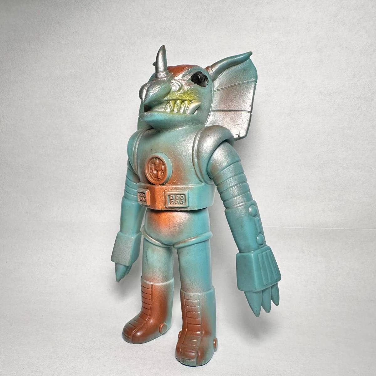 Yahoo!オークション - 当時物 ブルマァク 電人ザボーガー ガラキ ソフ