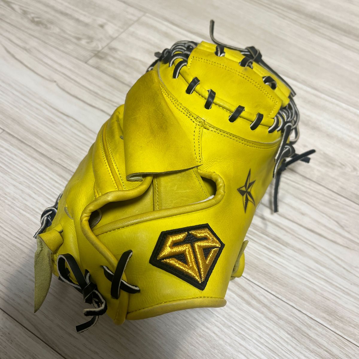 シャイニングスター 硬式キャッチャーミット（佐川製）｜Yahoo!フリマ