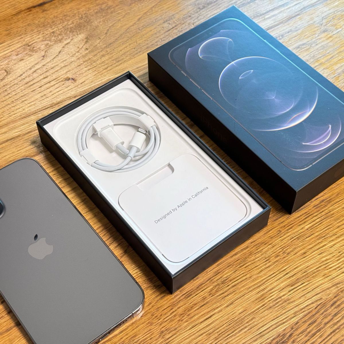 美品・公式サイト】iPhone12 Pro 512GB SIMフリー シャッター音無し