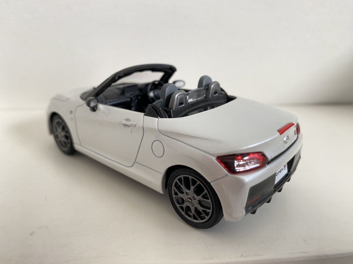 送料込み トヨタ GR コペン ミニカー 1/30 パールホワイトⅢ W24