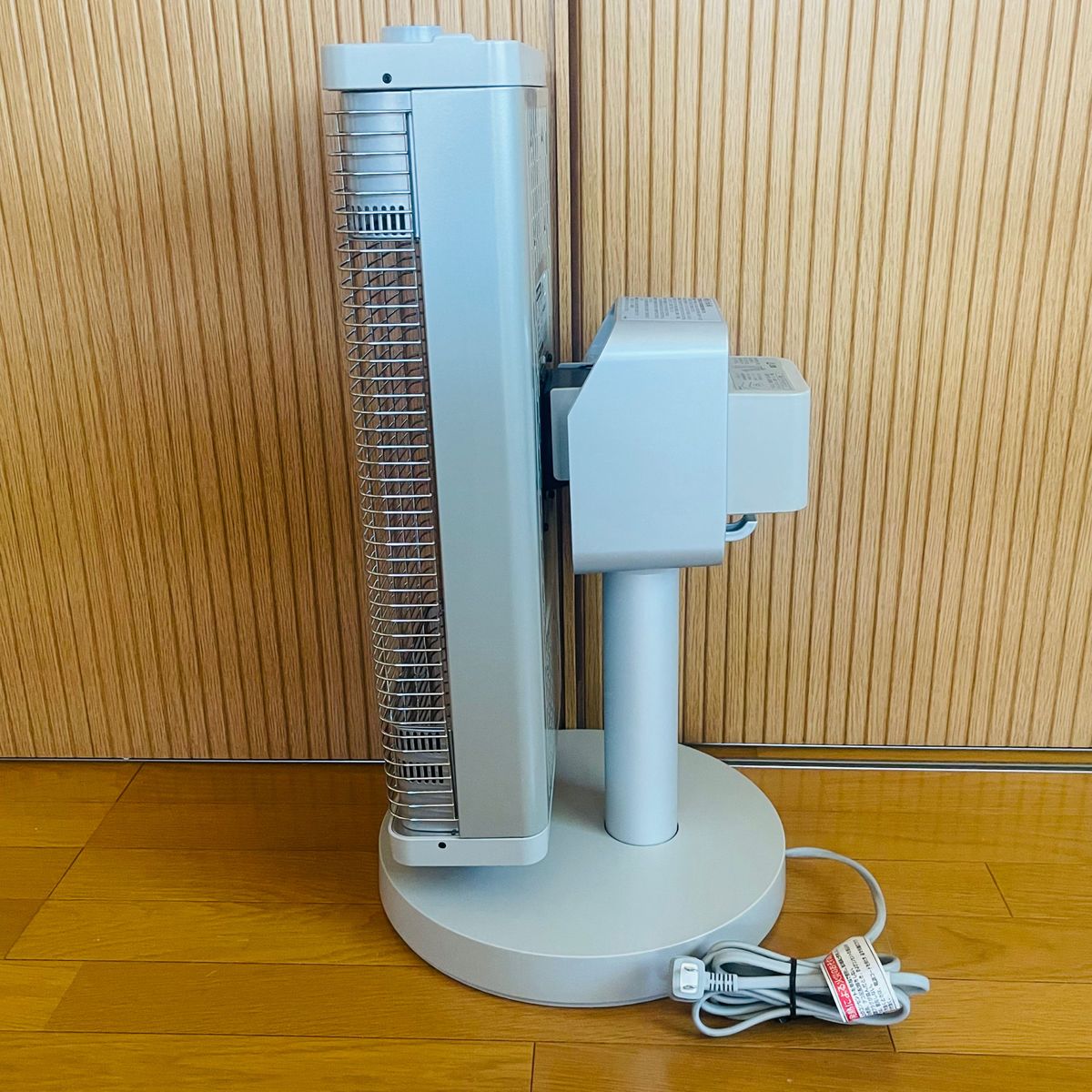 DAIKIN 遠赤外線暖房機 セラムヒート ERFT11YSE9