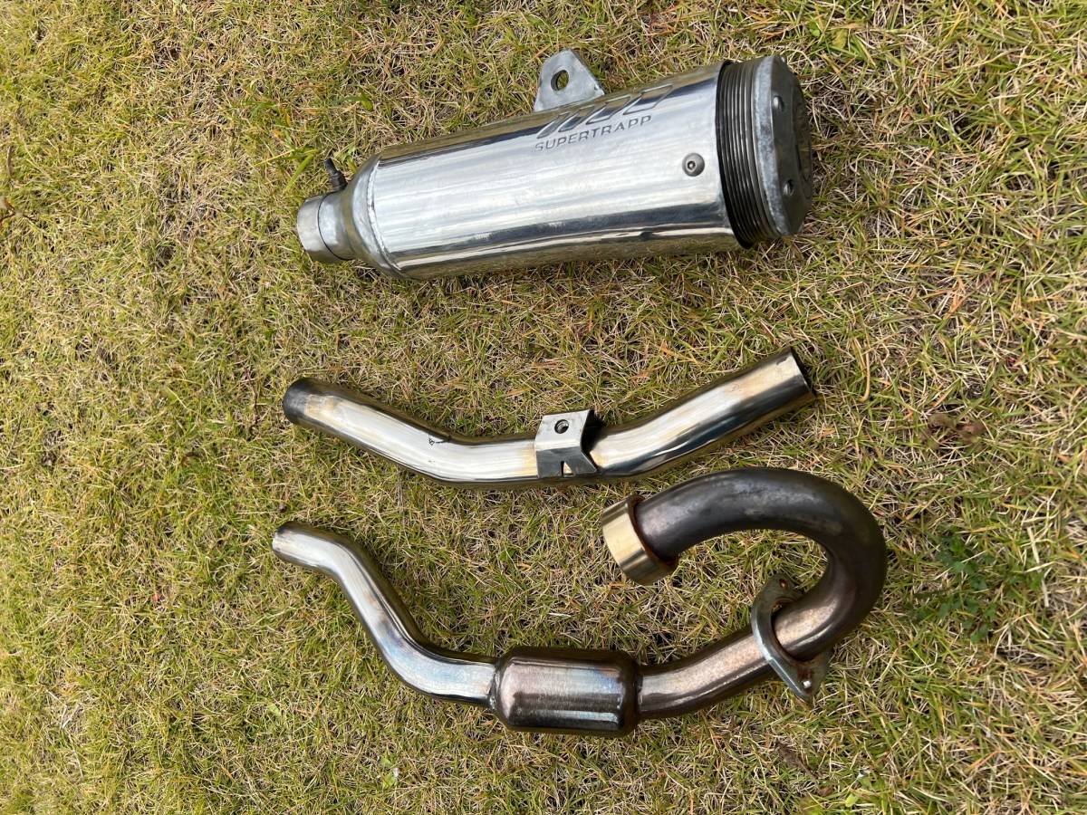 TW200 スーパートラップ アップマフラー フルエキ 林道走行 スクラン