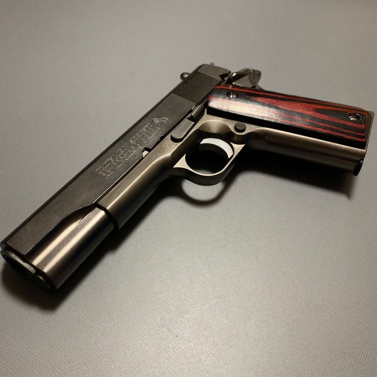 最終値下げ MGC製 GM5 ガバメント シルバーHW樹脂製 SPG規格適合 未