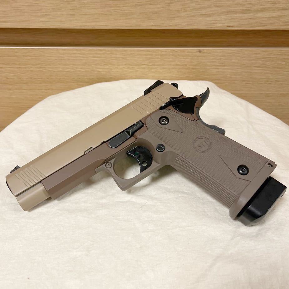 東京マルイ ハイキャパ 4 3/5 1 カスタム品 デザートウォーリア sti