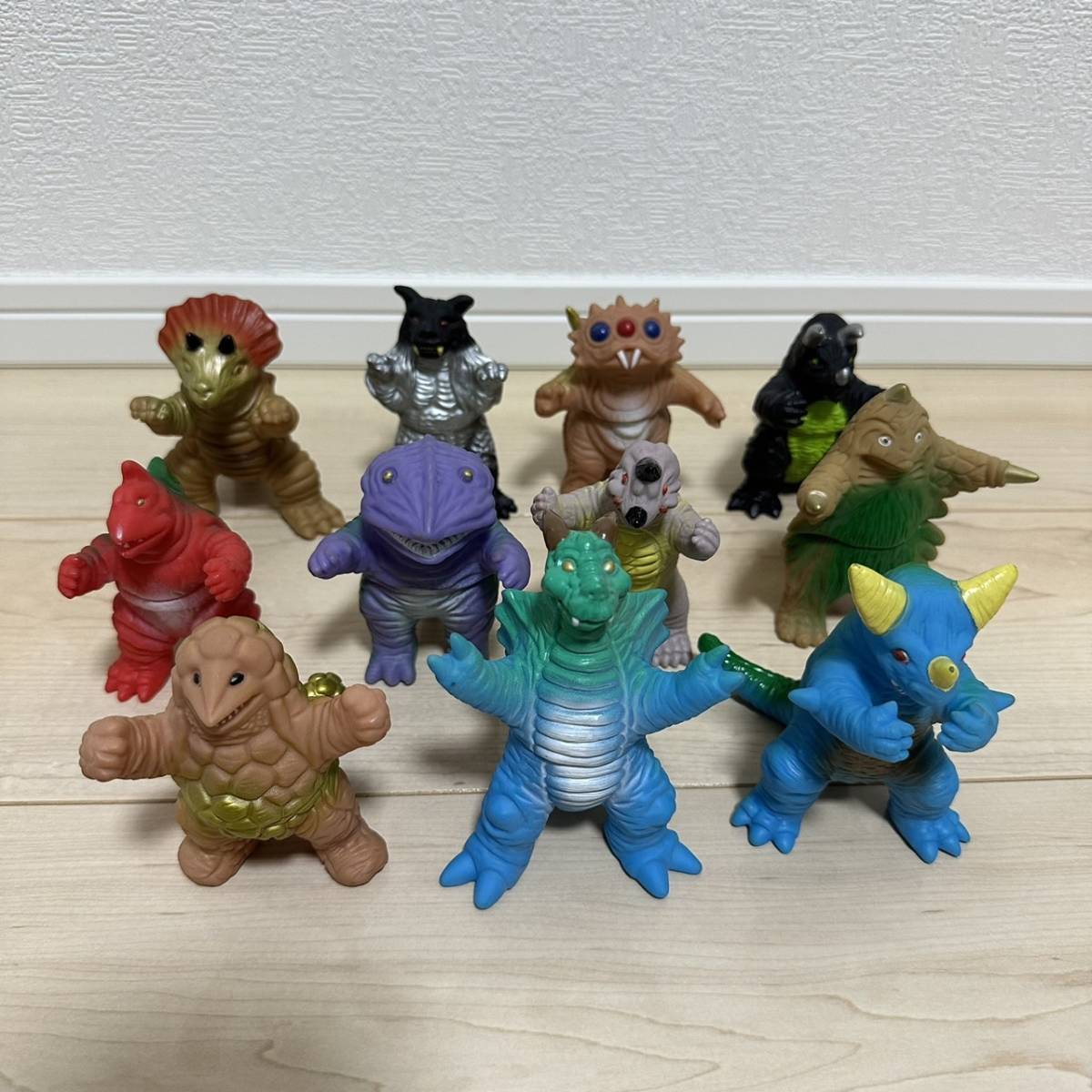 Yahoo!オークション - パチ 怪獣 ソフビ11体セット パチモノ 当時物 レ