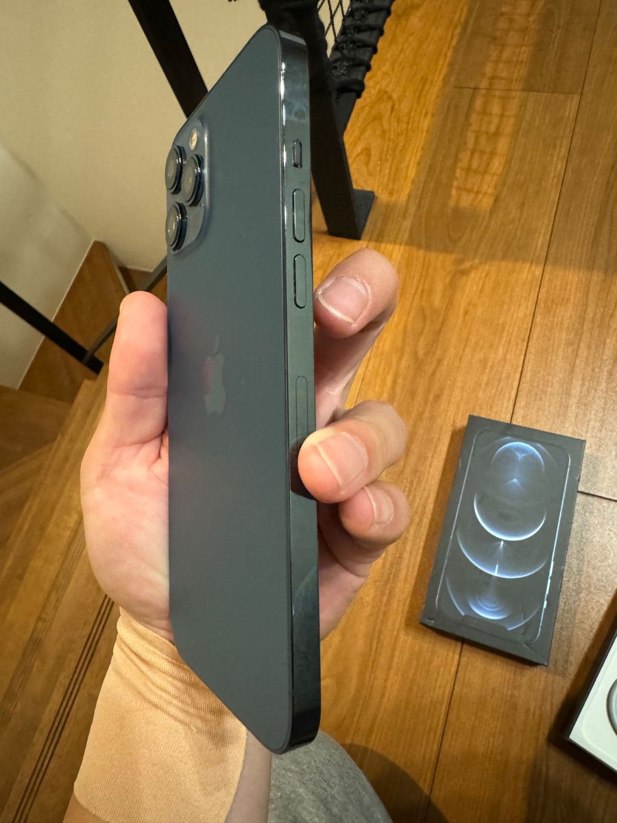 美品 iPhone 12 Pro Max パシフィックブルー 512 GB doco…｜Yahoo