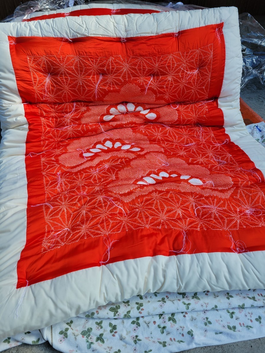 Yahoo!オークション - 未使用品 昭和レトロ 婚礼布団 真綿布団 敷布団2