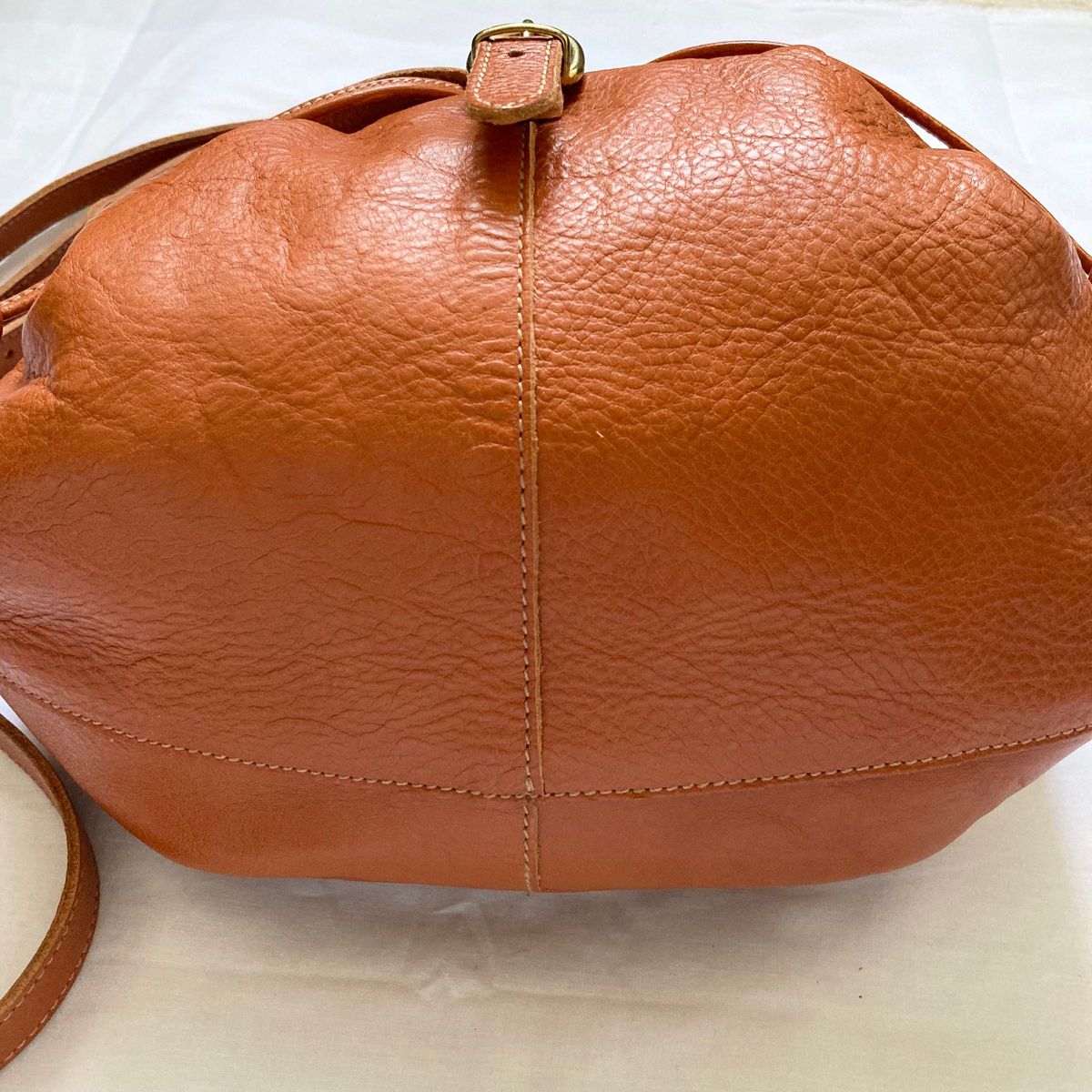 極美品 激レア イルビゾンテ ショルダーバッグ レザー キャメル 巾着