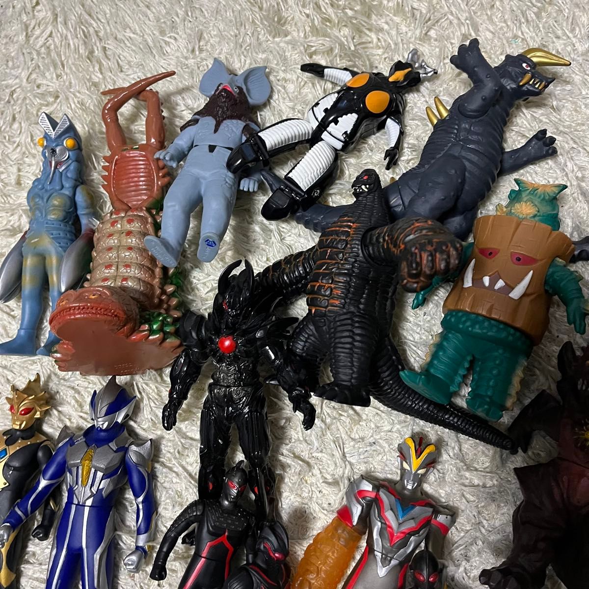 ウルトラマン ソフビ おまとめセット 大量 約55体 大図鑑付き