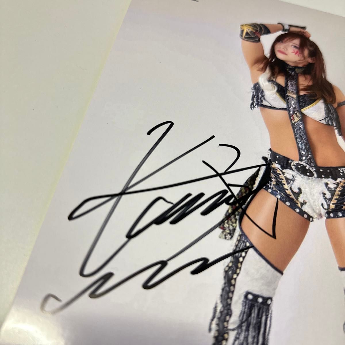 直筆サイン入り KAIRI ポートレート WWE スターダム カイリ・セイン