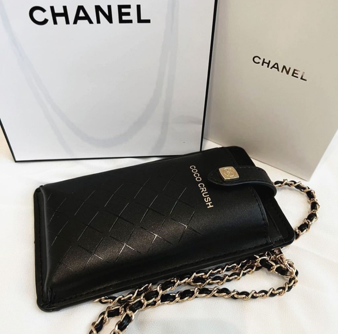 シャネル ノベルティ チェーン付き ポーチ ココクラッシュ カード