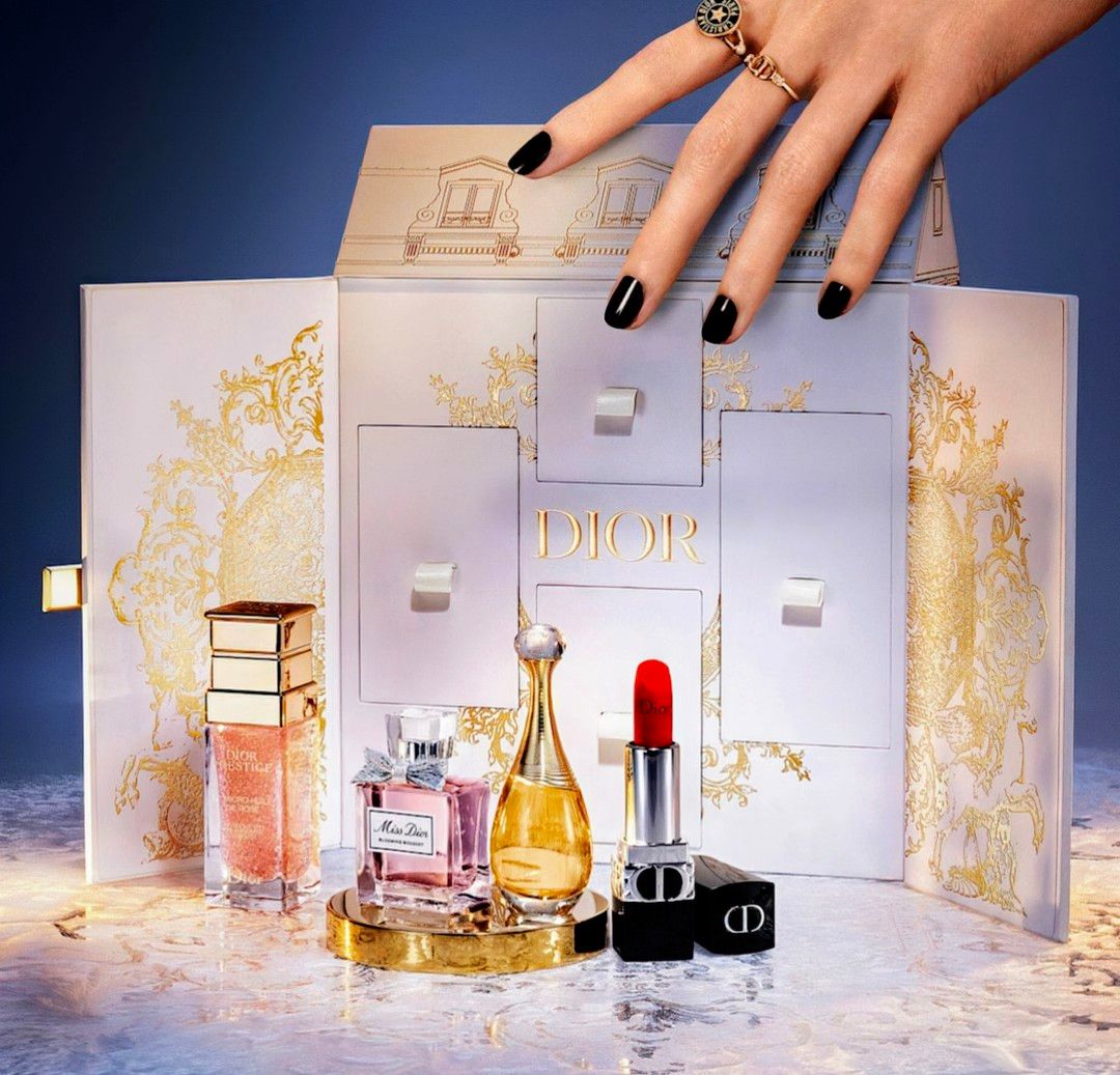 Diorモンテーニュークリスマスコフレ 未開封 箱付き ミニ巾着