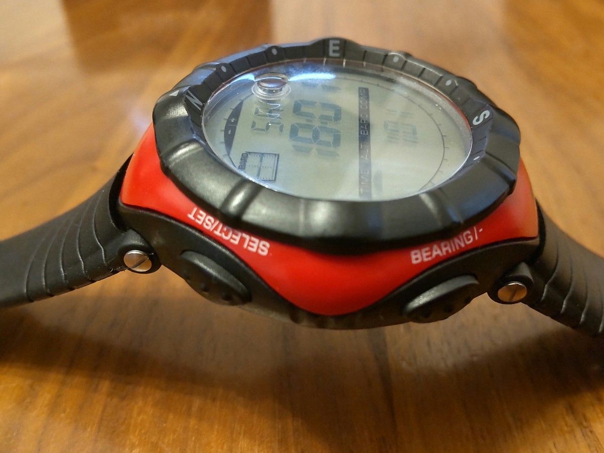 初期型 超美品 廃盤 SUUNTO スント VECTOR ベクター 赤 RED｜Yahoo