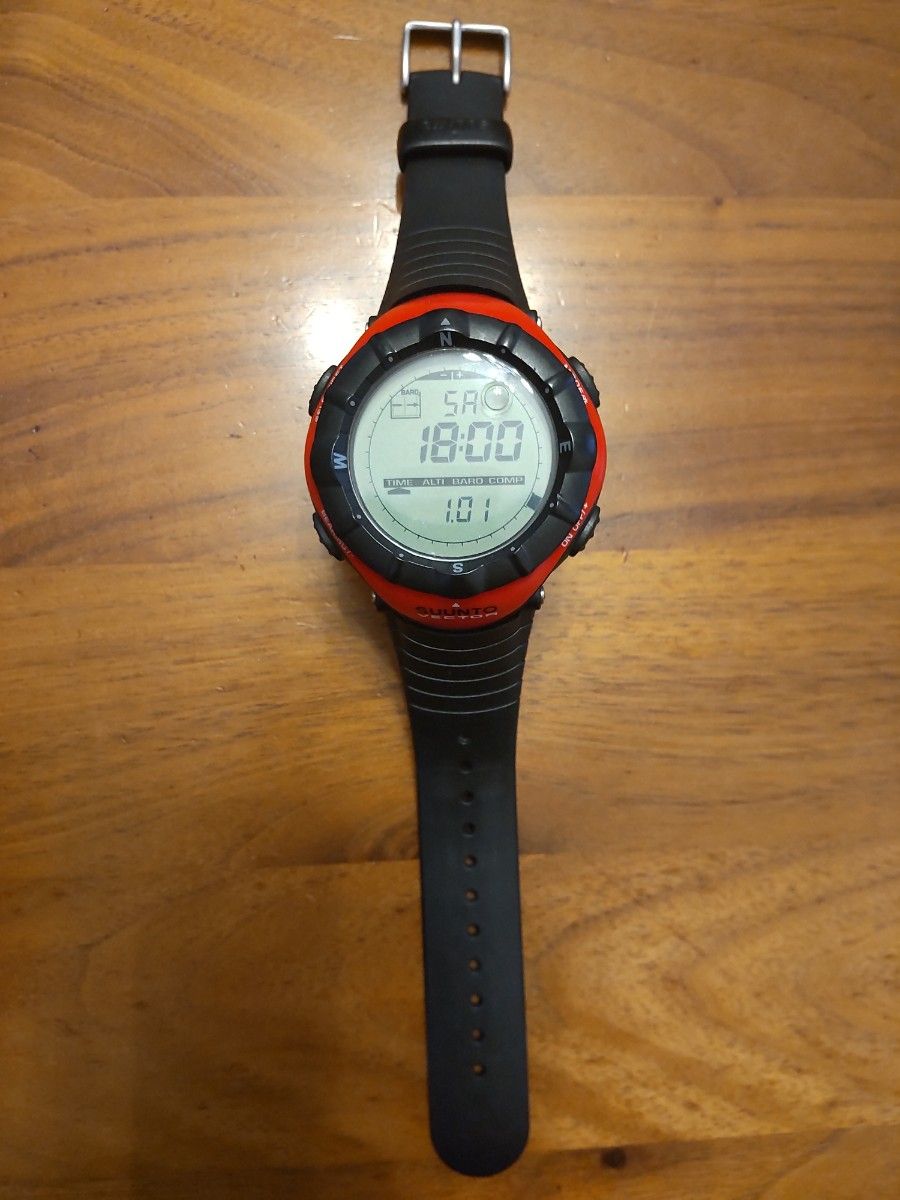 初期型 超美品 廃盤 SUUNTO スント VECTOR ベクター 赤 RED｜Yahoo