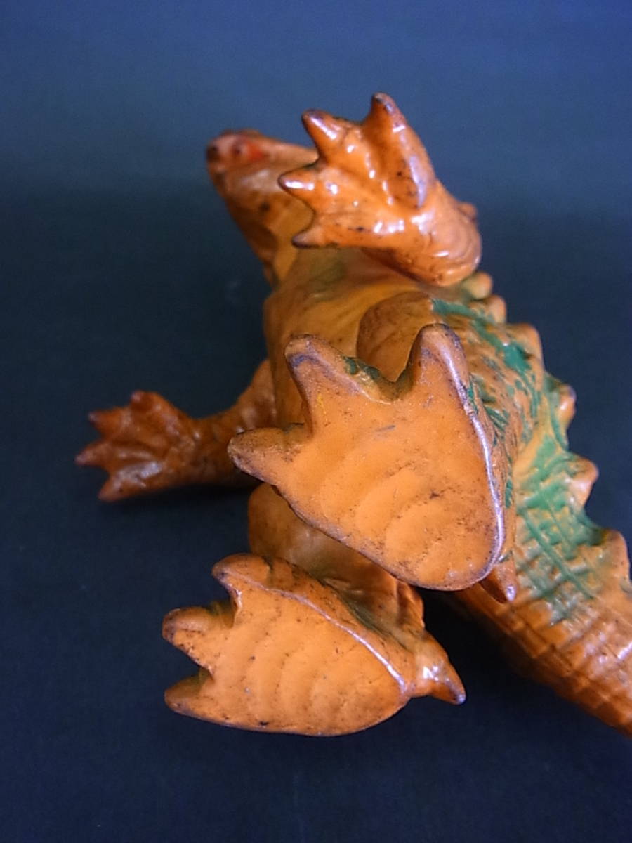 Yahoo!オークション - 当時物 三浦トーイ パチ怪獣 トリケラン ソフビ