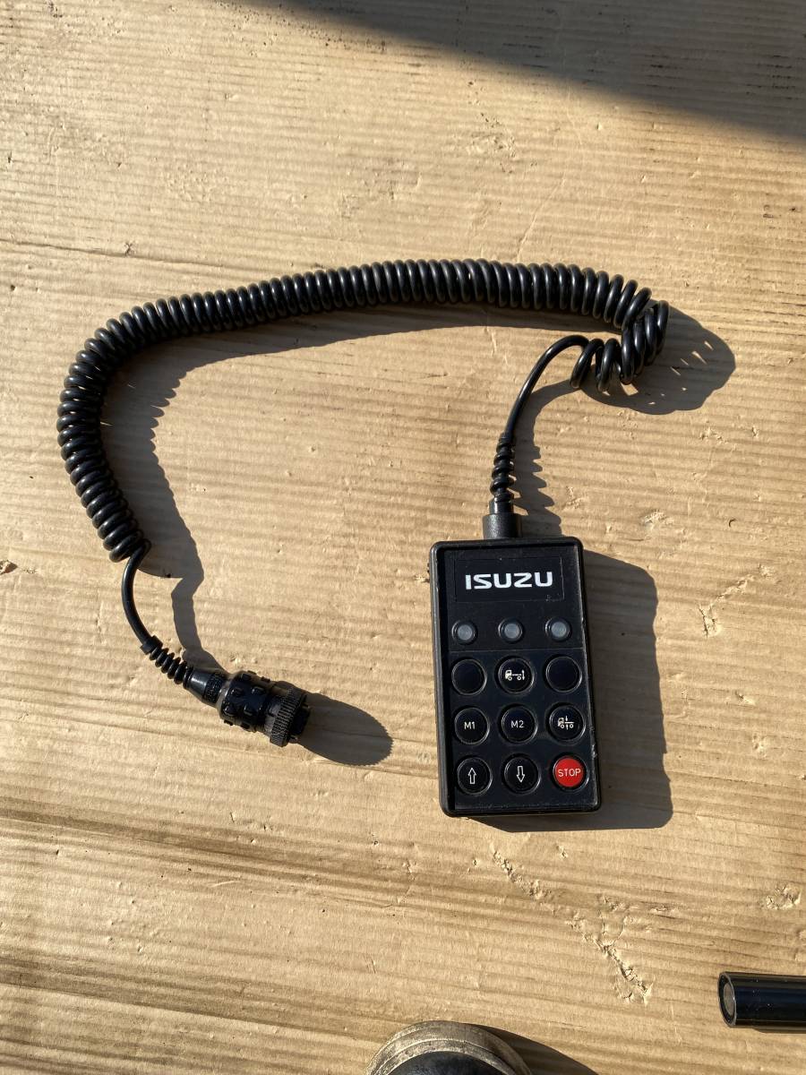 エアーサスペンション コントローラー エアサス リモコン 傷有 中古