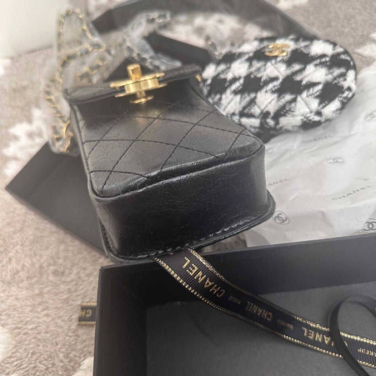 シャネル CHANEL ノベルティ スマホポーチ ミニバッグ コインケース