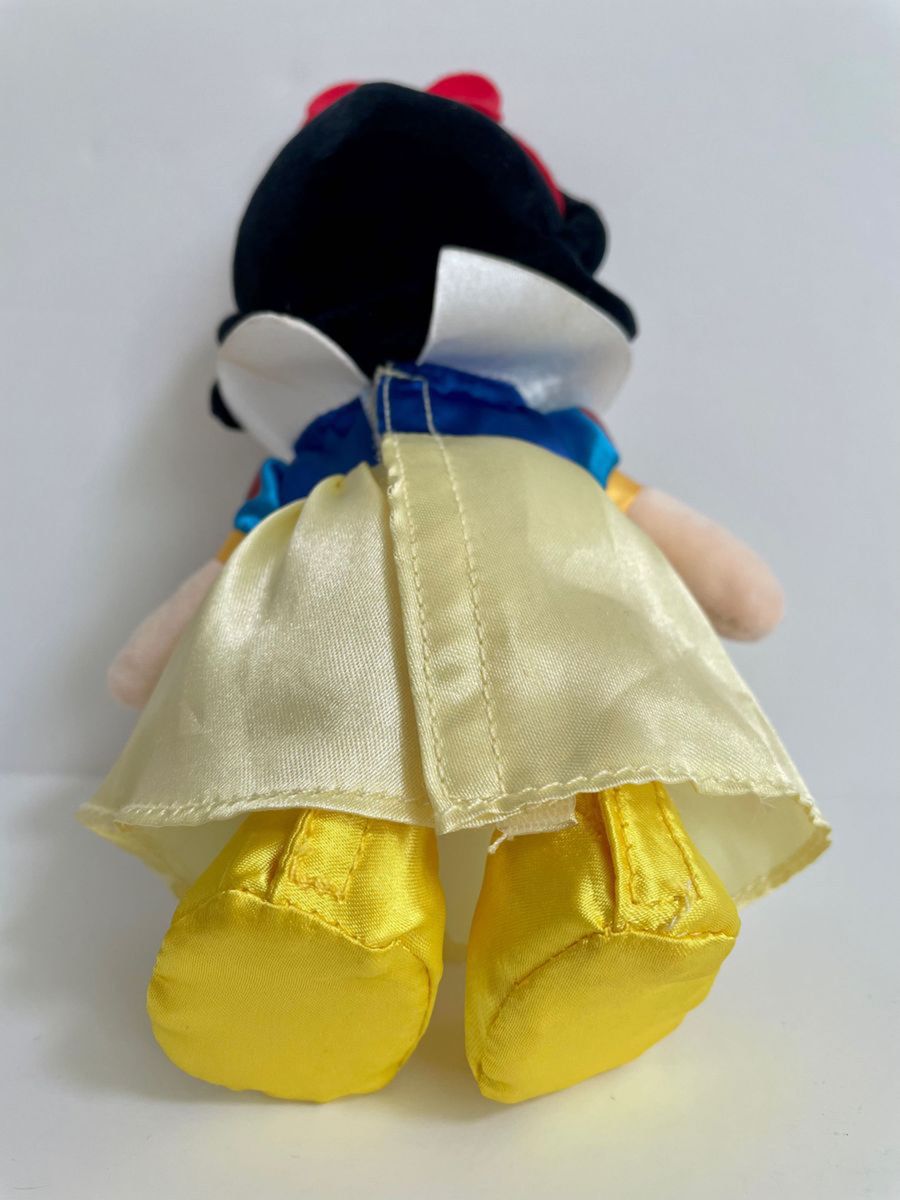 ディズニーストア購入品 nuiMOs(ぬいもーず) 白雪姫【レア】disney