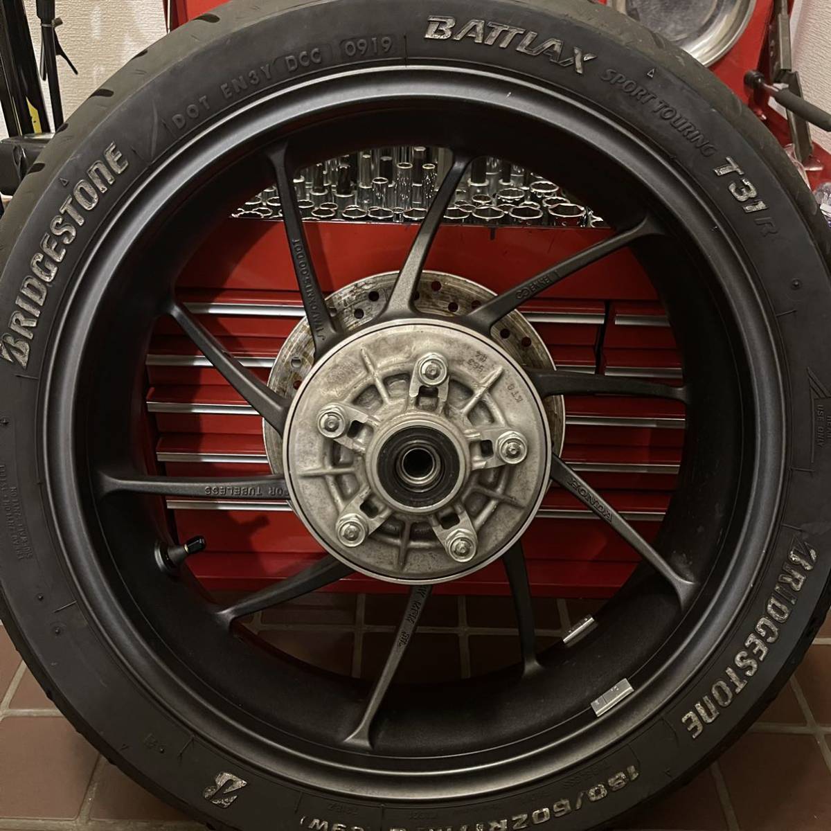 ホンダ CB400SF NC42 純正 リア ホイール タイヤ スプロケ CB 後期