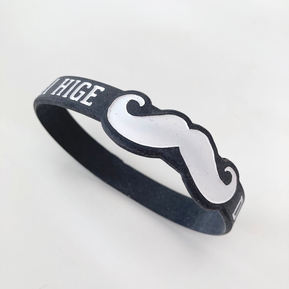 希少】Official髭男dism ラバーバンド BLACK（髭男）｜Yahoo!フリマ