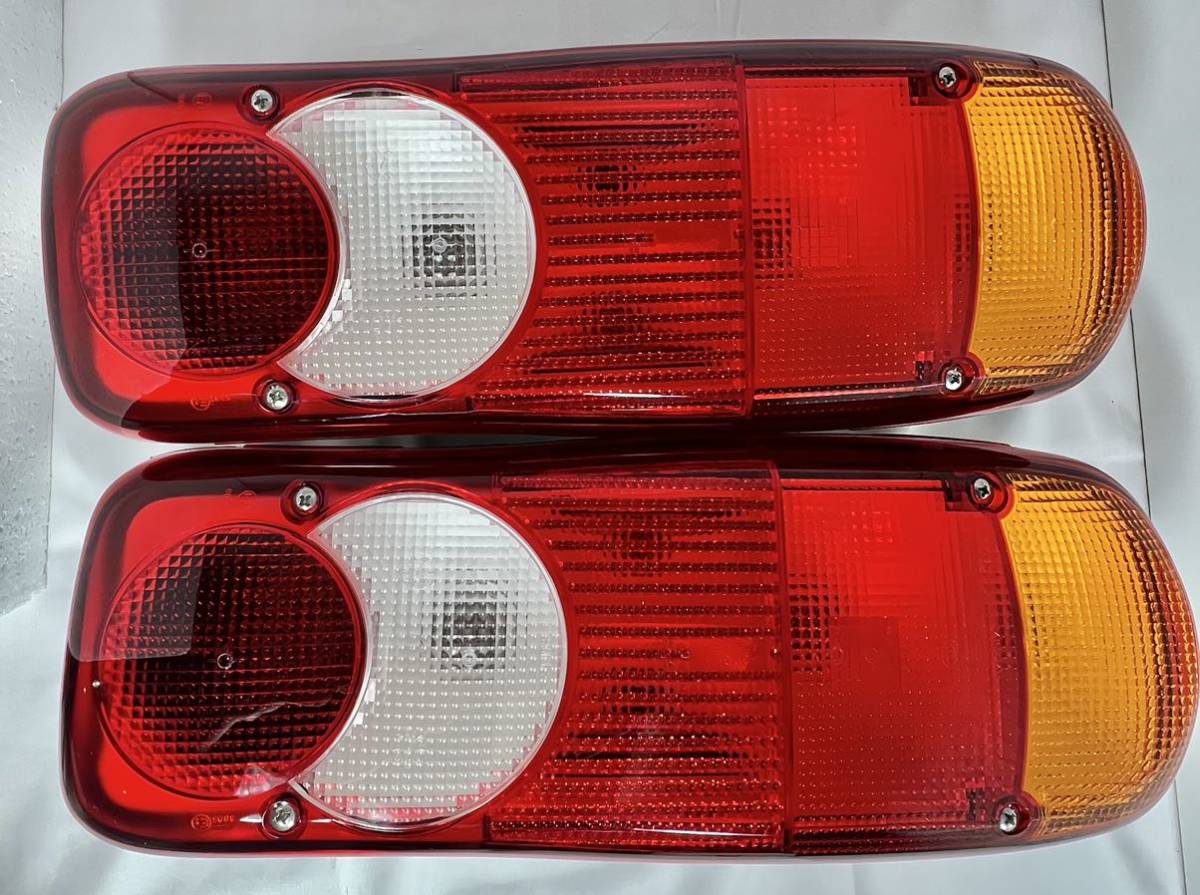 新車外し UD クオン 純正 テールランプ LC5 テールライト 左右｜Yahoo