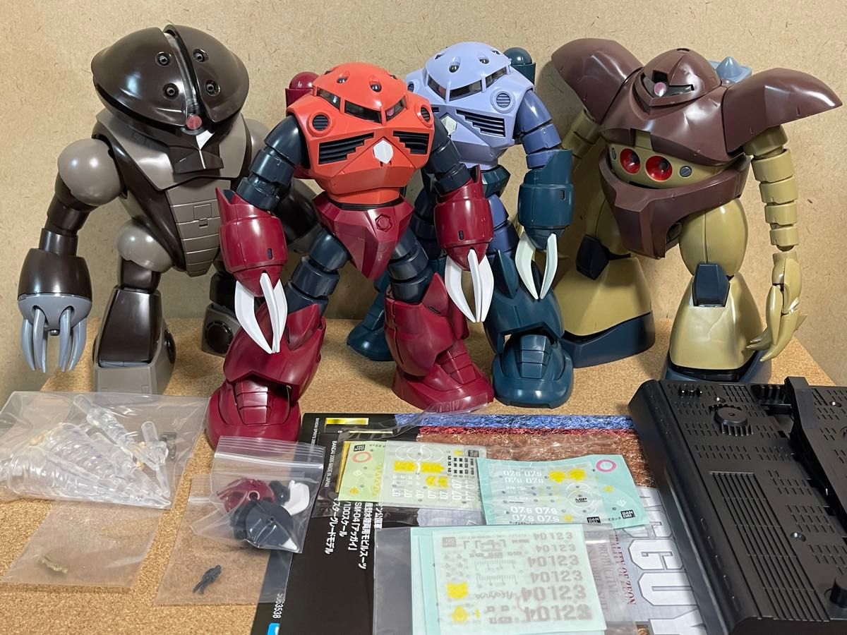 MG シャア専用 量産型 ズゴック アッガイ ゴッグ 素組完成品 4点セット